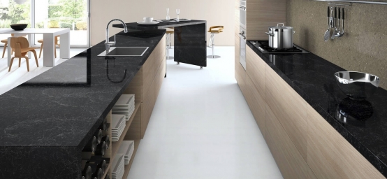 Pia de Cozinha em Caesarstone Vanilla Noir