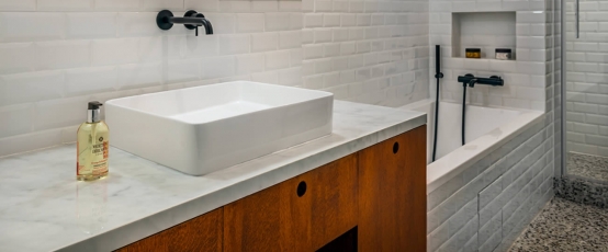 Lavatório de Neolith Blanco Carrara