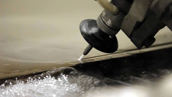 Corte CNC a Jato d’água em Silestone